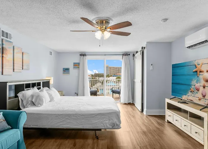 Spacious Home With Stylish, Modern Decor Throughout! By Dolce Vita Getaways Pcb